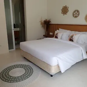 https://villa-amaya-lux-new-villa.ubudhotelsnow.com