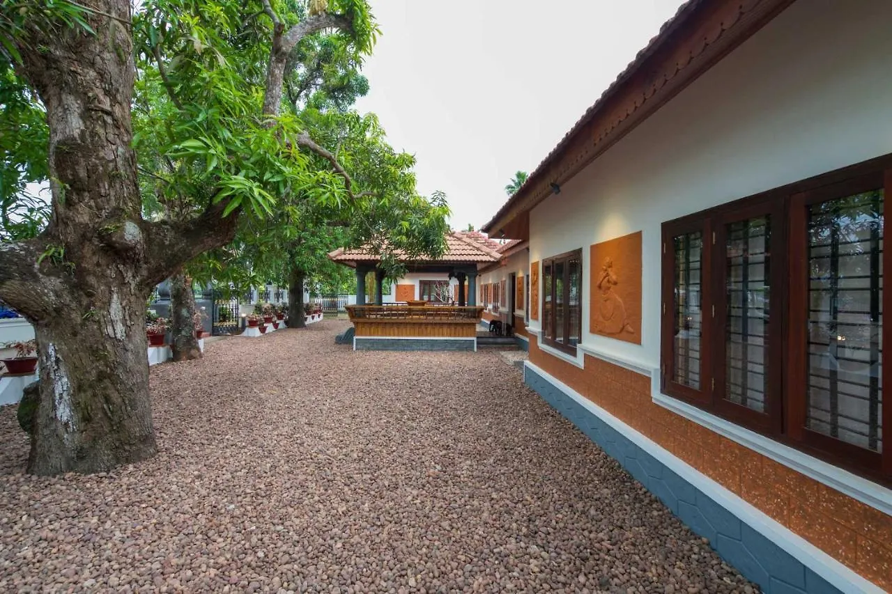The Backwater Heritage- Comp Breakfast With River View, Ocean Breeze & Lawn By Stayvista - Alappuzha 0*,  Inde